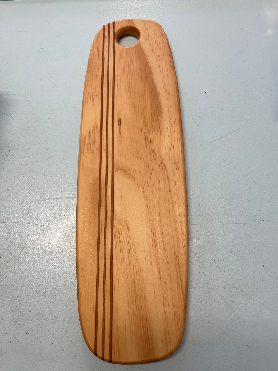 Cheeseboard with carry hole